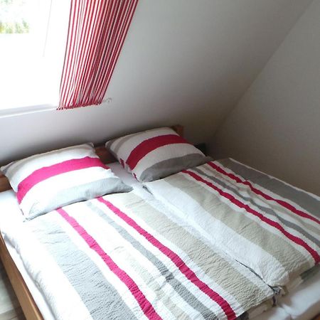 Ferienwohnung Lueken Hooksiel Ngoại thất bức ảnh
